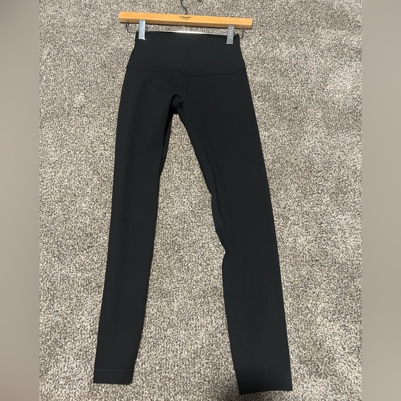 Lululemon align HR leggings 25” 
- butter soft - Picture 2 of 3